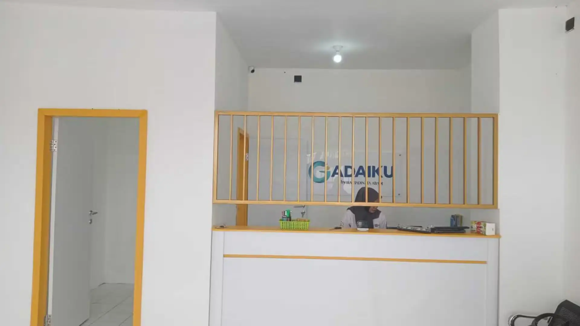 Cabang Gadaiku Puyung Interior